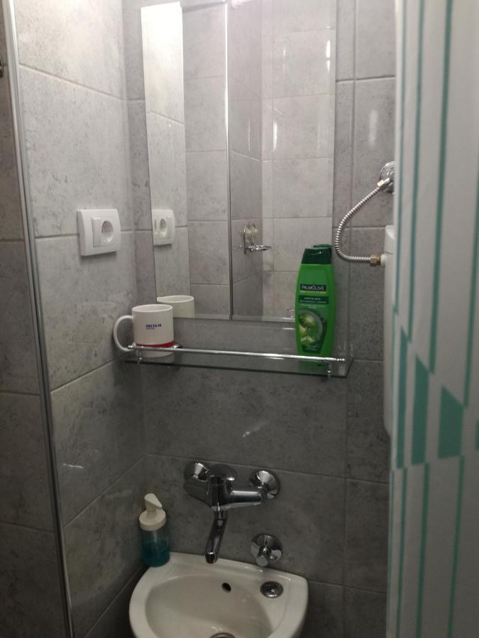 Apartament Mini Studio - One Traveler Belgrad Zewnętrze zdjęcie